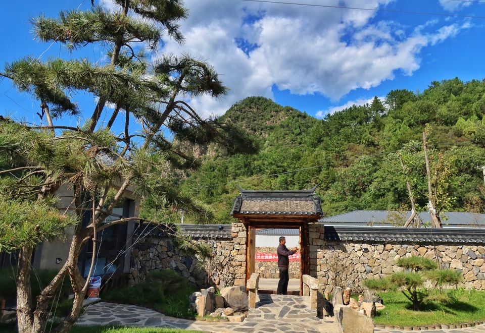兴隆森林乡居外景图