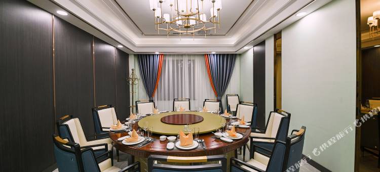 维也纳酒店(库尔勒建国路人民广场店)图片