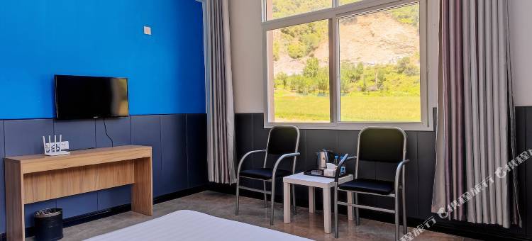 雅江途乐假日酒店图片