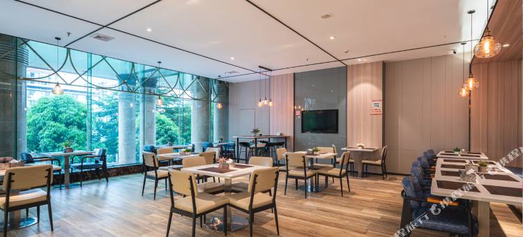 明月湖酒店(百色市政府恒基广场店)图片