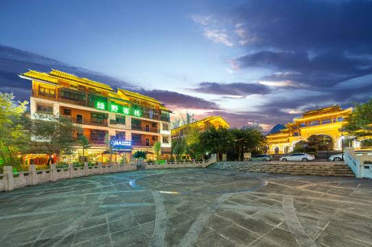 hotel overview picture