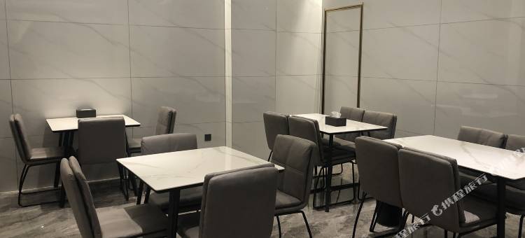 柏曼酒店(滕州火车站真爱广场店)图片