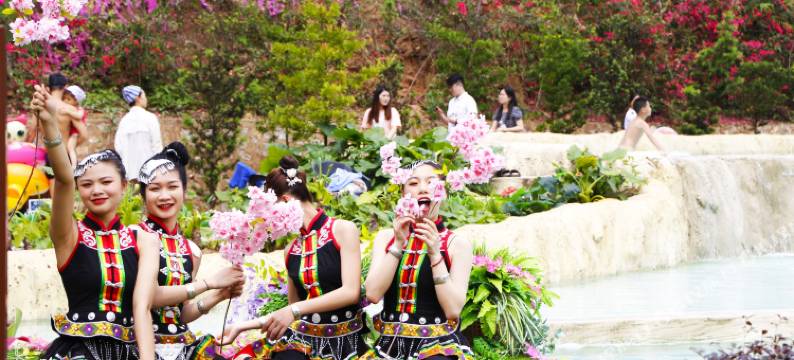 上思十万大山温泉度假山庄图片