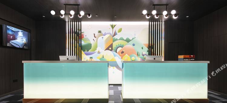 喜鹊CC酒店(信阳高铁东站万达广场店)图片