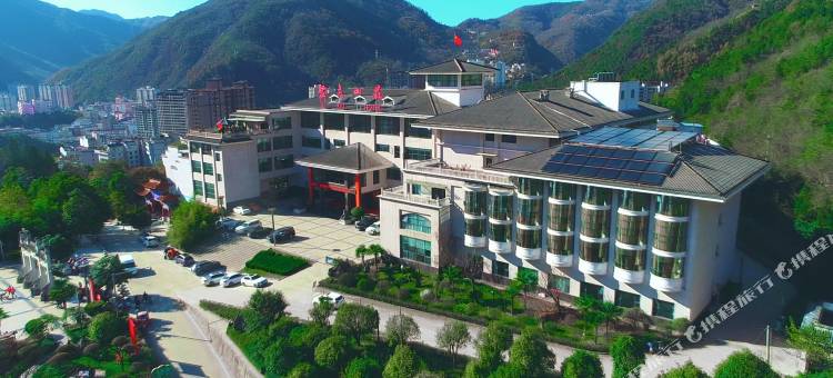 镇安聚秀山庄酒店图片