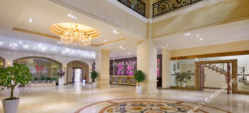 四季月酒店(西昌邛海湿地海河店)图片