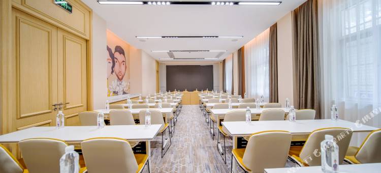 白玉兰酒店(长沙五一广场湖南博物院店)图片