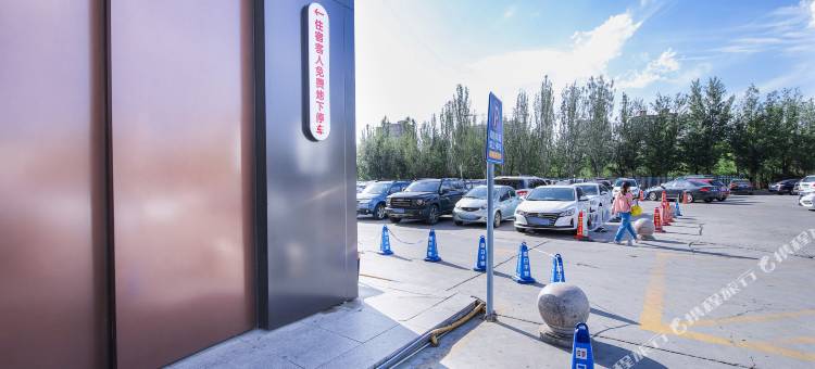 雅澜SEL·高空酒店(五里营地铁站店)图片