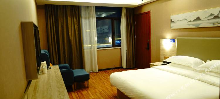 星程酒店(格尔木长江路109国道店)图片