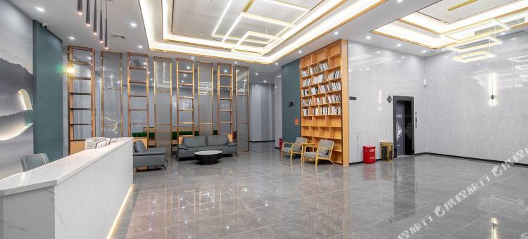 柏逸公寓(佛山金沙洲万达金铂天地店)图片
