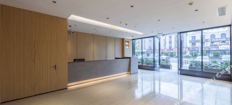 四季青藤酒店(宁波客运中心机场店)图片