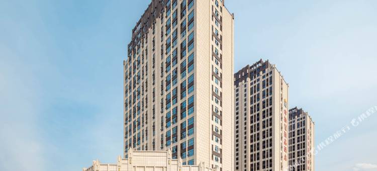 青巢观影酒店(天明财富广场店)图片