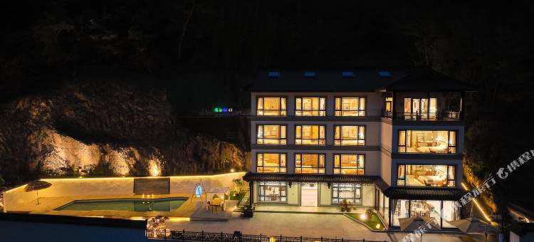 竹云山宿·溪上·泳池·日落·FUN HOME(雅鲁激流山湾湾漂流店)图片