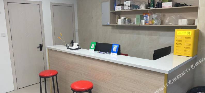 上海臻臻好酒店(东方肝胆医院店)图片