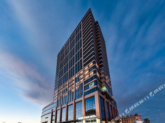 鄂尔多斯东胜区青铜广场亚朵酒店