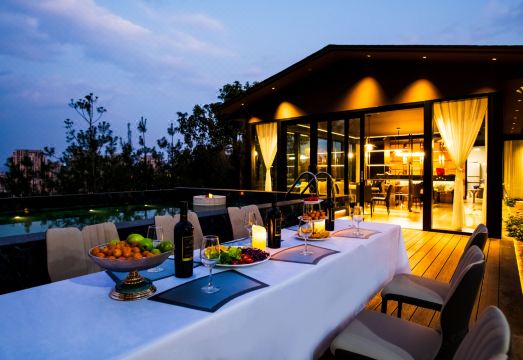 弥勒知秋温泉民宿（湖泉生态园店）外景图