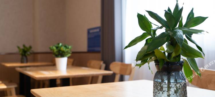 云之尚酒店(广安前锋区火车站店)图片