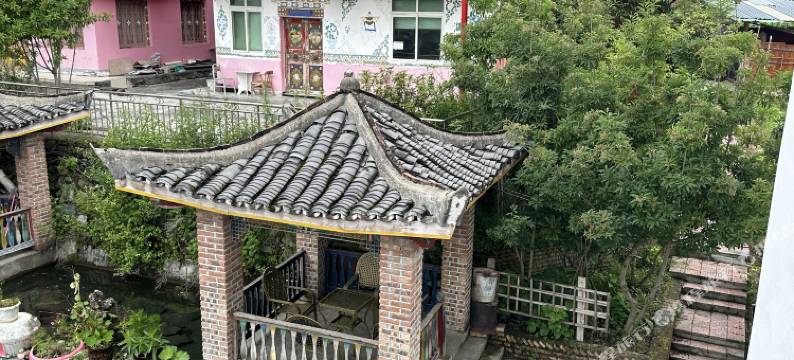 宝兴鸿山鼎大酒店图片