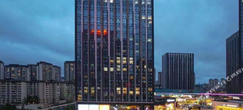 云电竞·复式影音智能酒店(贵阳观山湖国际会展中心店)图片