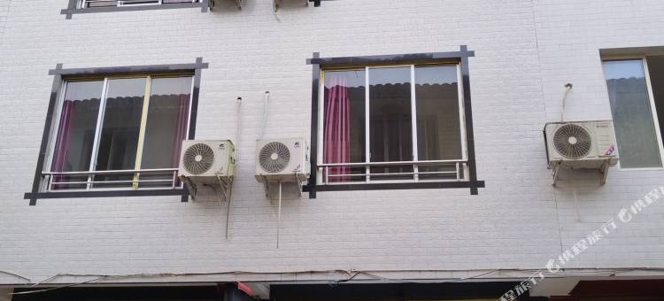 瓦屋山镇雅轩楼(雅女湖店)图片