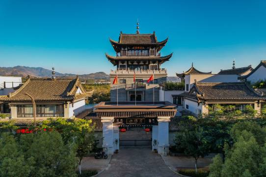 赤雅楼酒店(凤凰湖公园店)图片