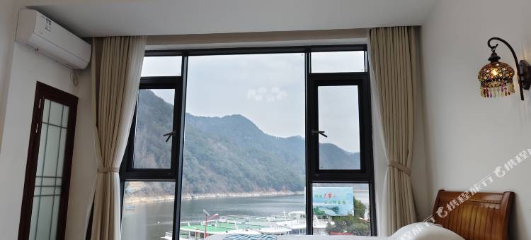 临江一楼江景民宿图片