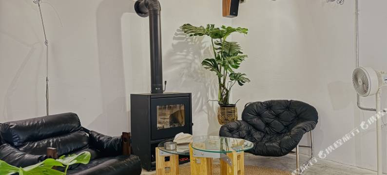 贵阳山屿民宿(花溪公园十里河滩店)图片