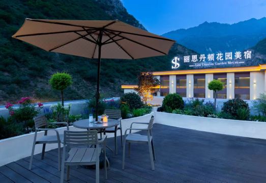 Lish Danton Garden Meisu (Jiuzhaigou Valley Scenic and Historic Interest Area Scenic Spot Store) Hotel Overview