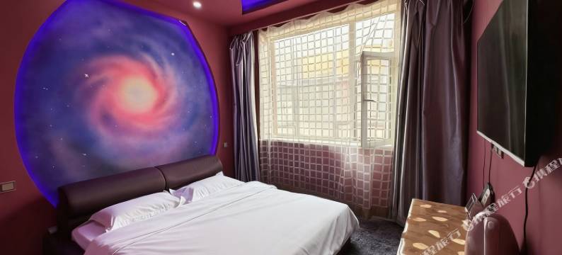 爱情海主题酒店(晋中山西大学城店)图片