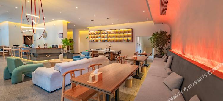 坐忘里·观峦民宿(武当山南岩景区店)图片