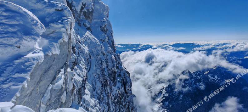 虎跳峡峡山意境民宿图片