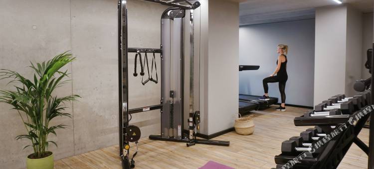 法拉格西 M. 酒店(The Flag West M.)图片