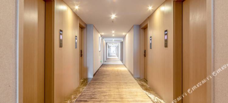 格雅酒店(昆明紫金中心晓东村地铁站店)图片