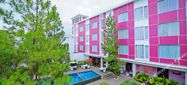 希曼努克贾璐酒店(Favehotel Cimanuk Garut)图片