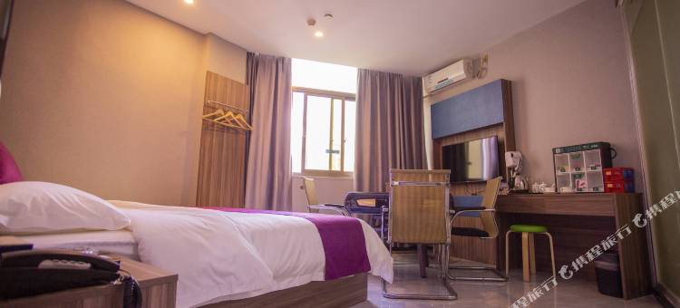 斯域酒店(深圳金凤凰购物广场凤凰商业中心店)图片