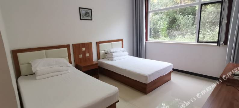 观湖假日酒店(易县易水湖太行水镇店)图片