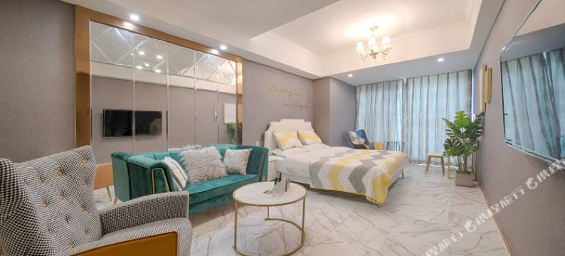 鹏城国际公寓(大剧院地铁站万象城店)图片