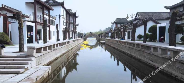 南娱湖畔海景度假酒店图片