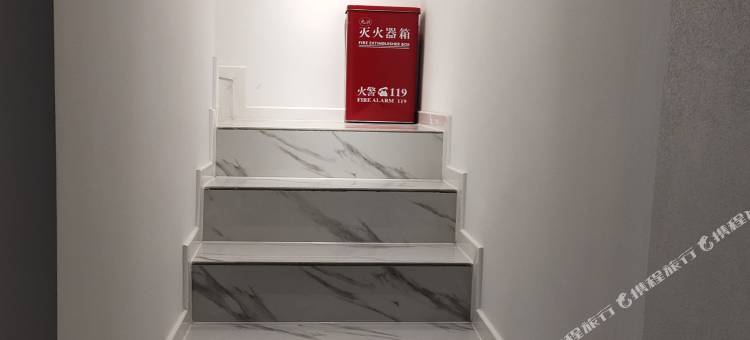 摩登旅行酒店(绵阳火车站万达广场店)图片