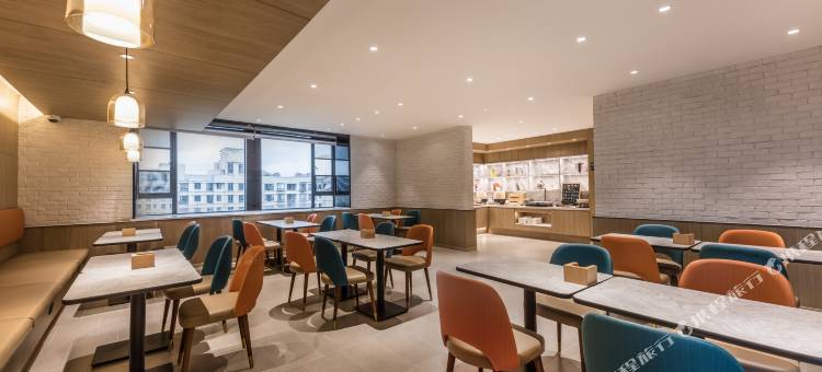 汉庭优佳酒店(上海殷高西路地铁站店)图片