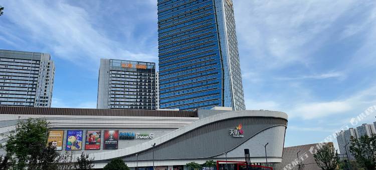 NEW HOUSE 高端轻奢公寓(成都建设路东郊记忆店)图片