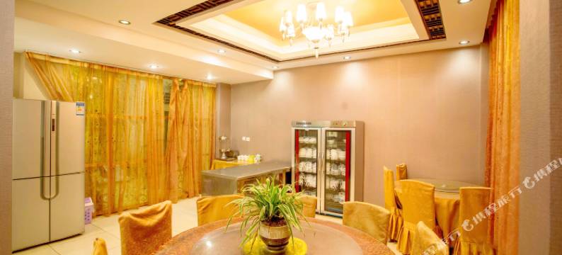 太阳岛酒店(楚雄彝人古镇高铁站店)图片