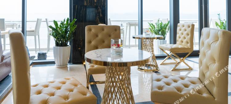 归仁金丝雀黄金酒店(Canary Gold Hotel Quy Nhon)图片
