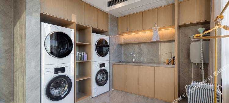 君屿LAB酒店(长沙梅溪湖店)图片