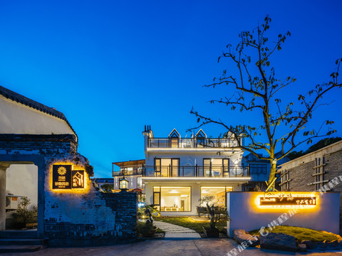 九华山妙隐民宿(九华山换乘中心店)