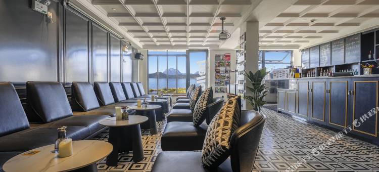 汀水岸丨圣托里尼日落湖景花园设计师度假酒店(泸沽湖店)图片