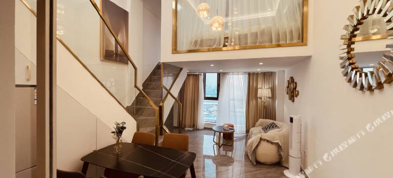 卡卡投影LOFT公寓图片