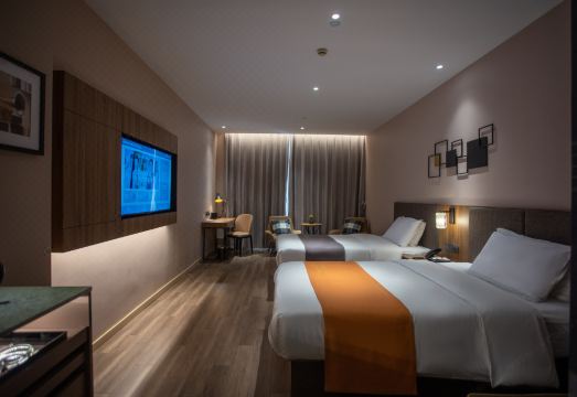 Homeinn Plus Hotel (Laizhou Guangzhou West Street) Hotel Overview