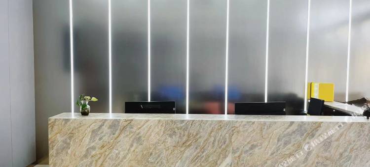 网鱼电竞酒店(南京竹山路地铁站店)图片