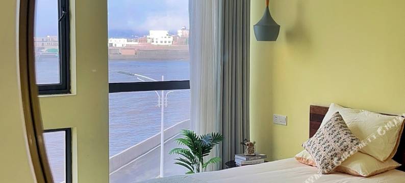 嵊泗佰客·壹宿海景美宿(左岸公路店)图片